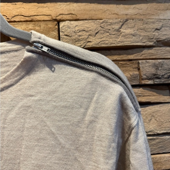 J. Crew Tan 100% Merino Wool Crewneck Shoulder Zip Long Sleeve Sweater Size XS - Picture 2 of 7